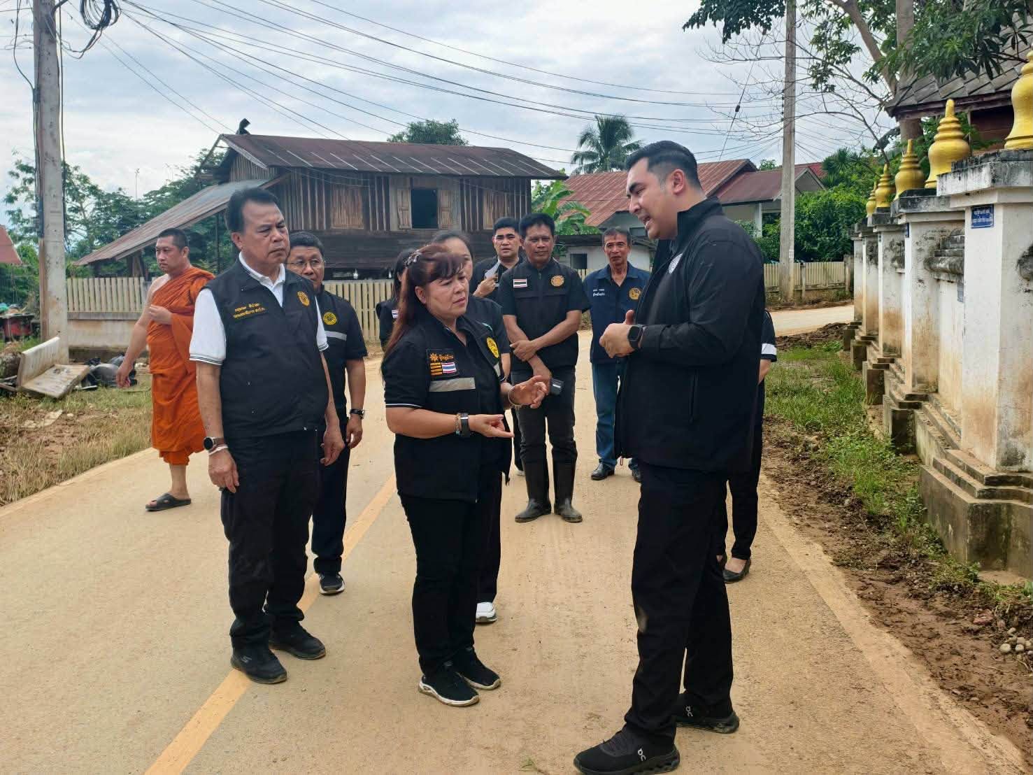 title - ส.ป.ก. ร่วมคณะ รมช.เกษตรฯ ลงพื้นที่น่าน ติดตามสถานการณ์อุทกภัย เร่งแผนเยียวยาฟื้นฟูเกษตรกร